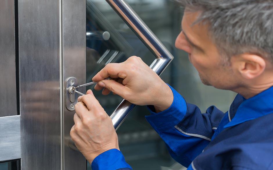 ouvrir une porte avec clé à l intérieur Combs-la-Ville